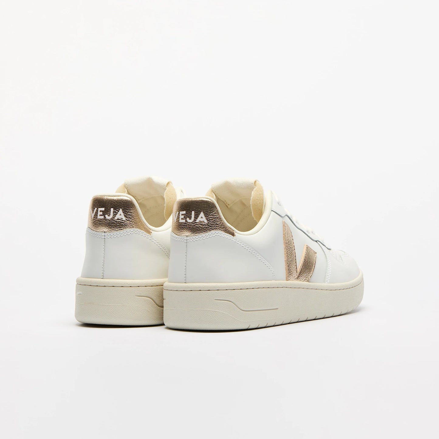 VEJA V-10 WHITE PLATINO
