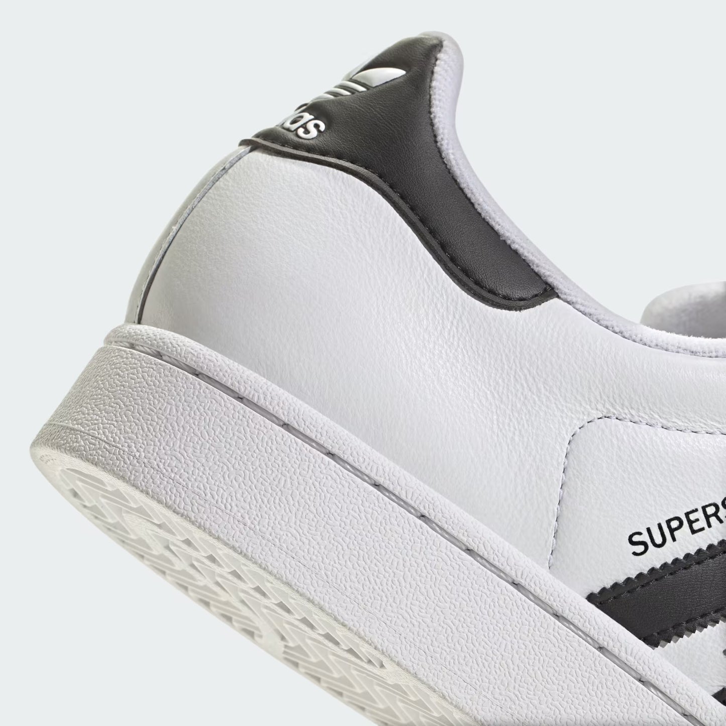 SUPERSTAR