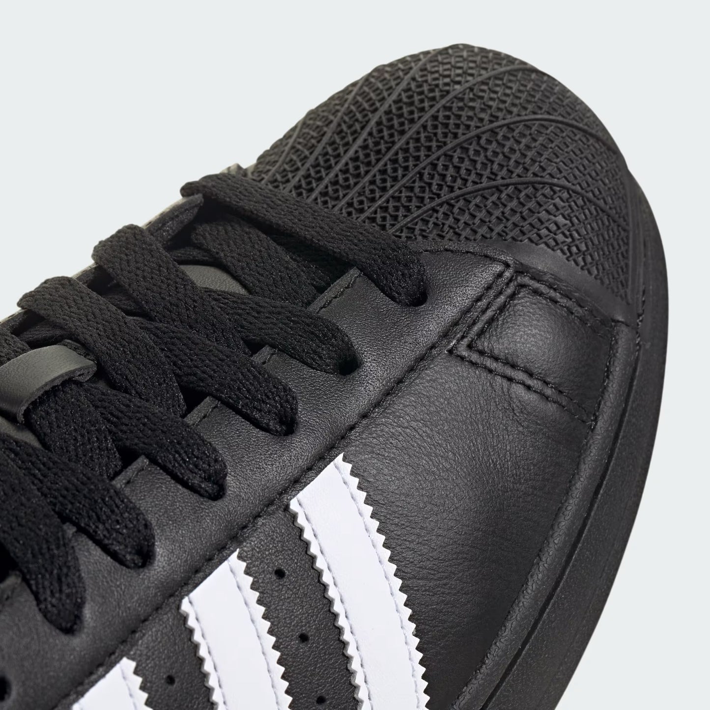 SUPERSTAR