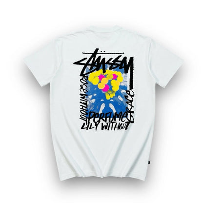 Camiseta Stussy Manos Alrededor de Flores