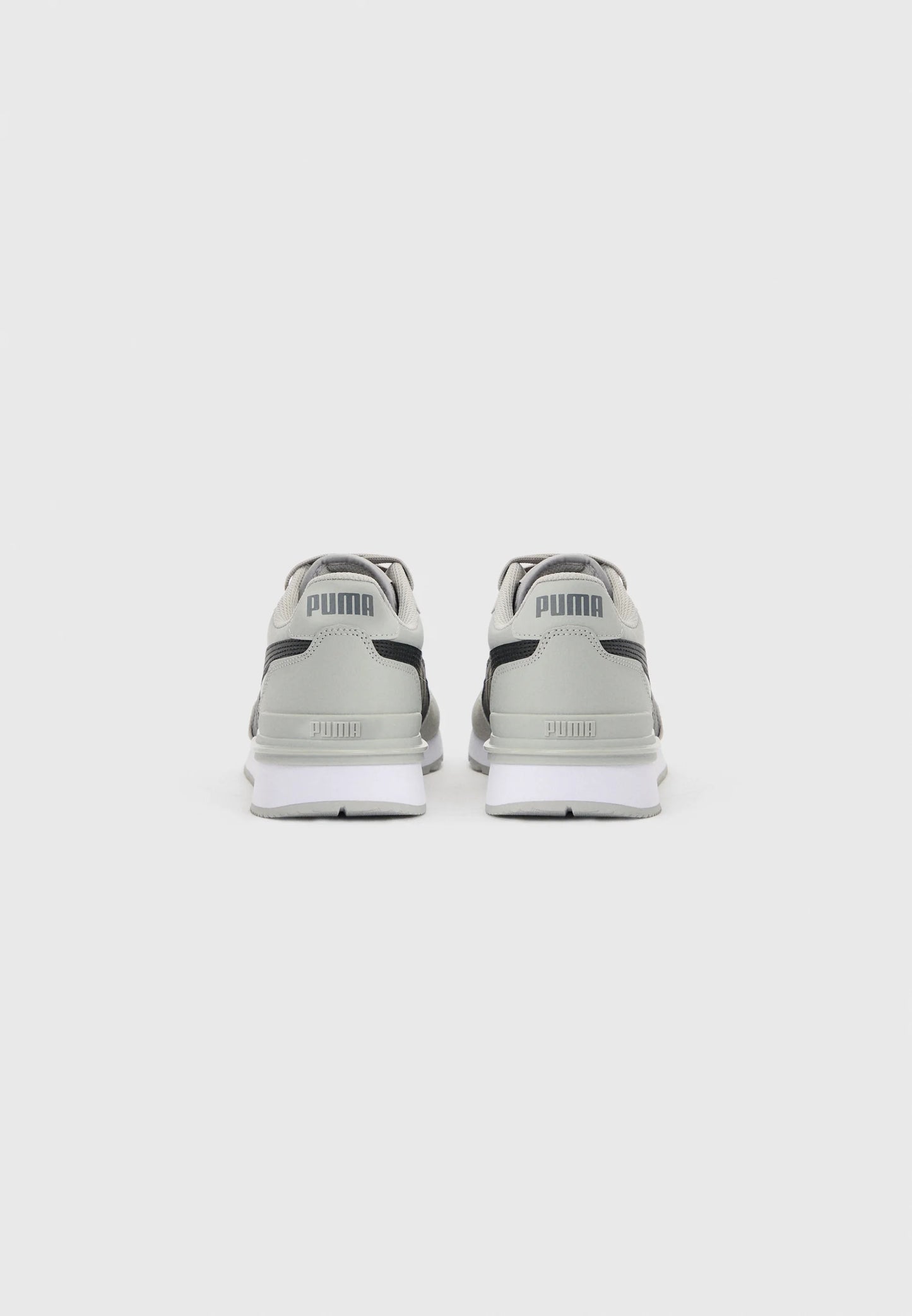 ST RUNNERS V4 NL/MESH GREY BLACK WHITE