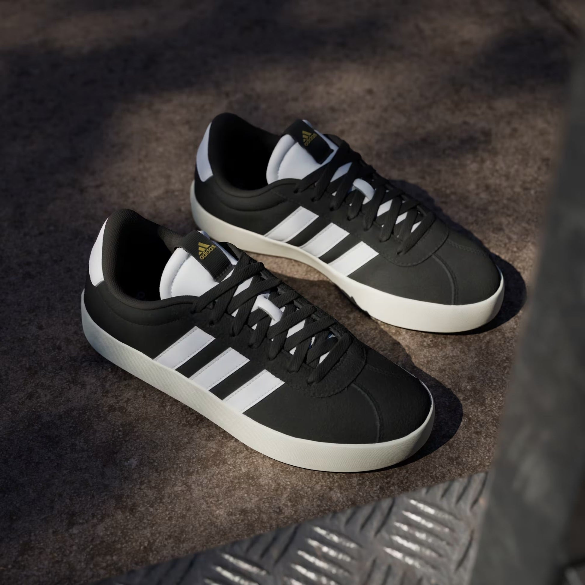 {{ product_title }} - {{ vendor }} | Swell Costa Rica